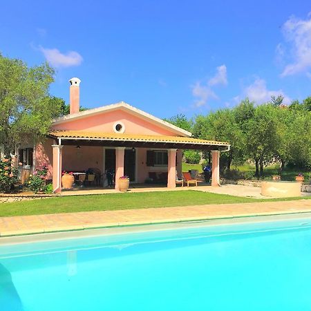 Villa Kleopatra Pouládes Екстериор снимка